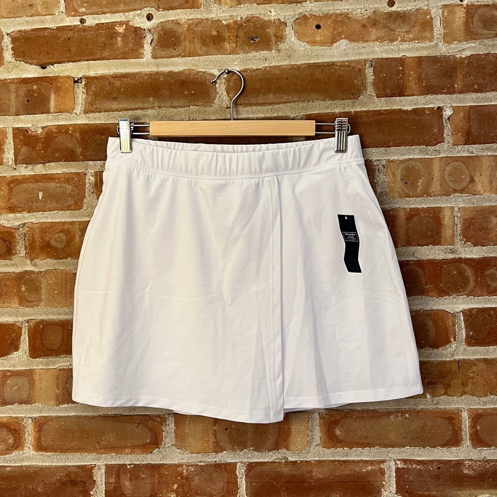 NWT Abercrombie Traveler Skort